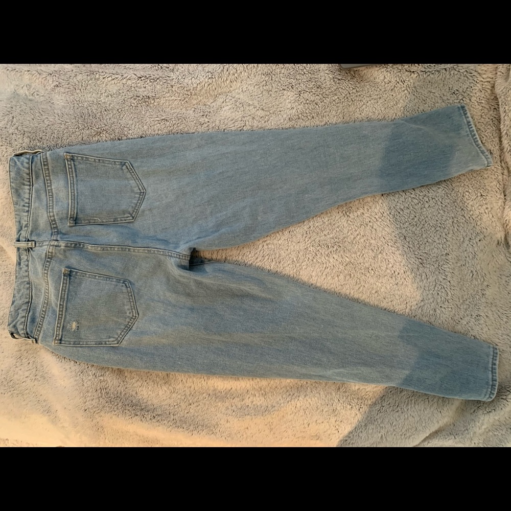 High-rise light wash denim mom jeans